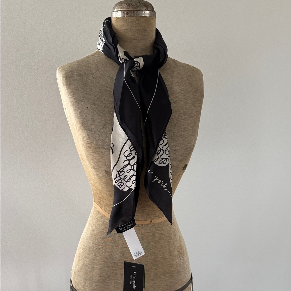 Kate Spade New York Black & White Poodles Silk Scarf ~30x30 NWT - Picture 7 of 7